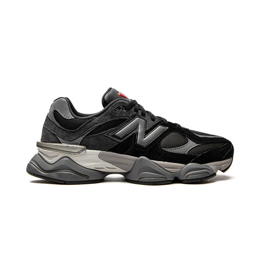 9060 "Black/Castlerock"